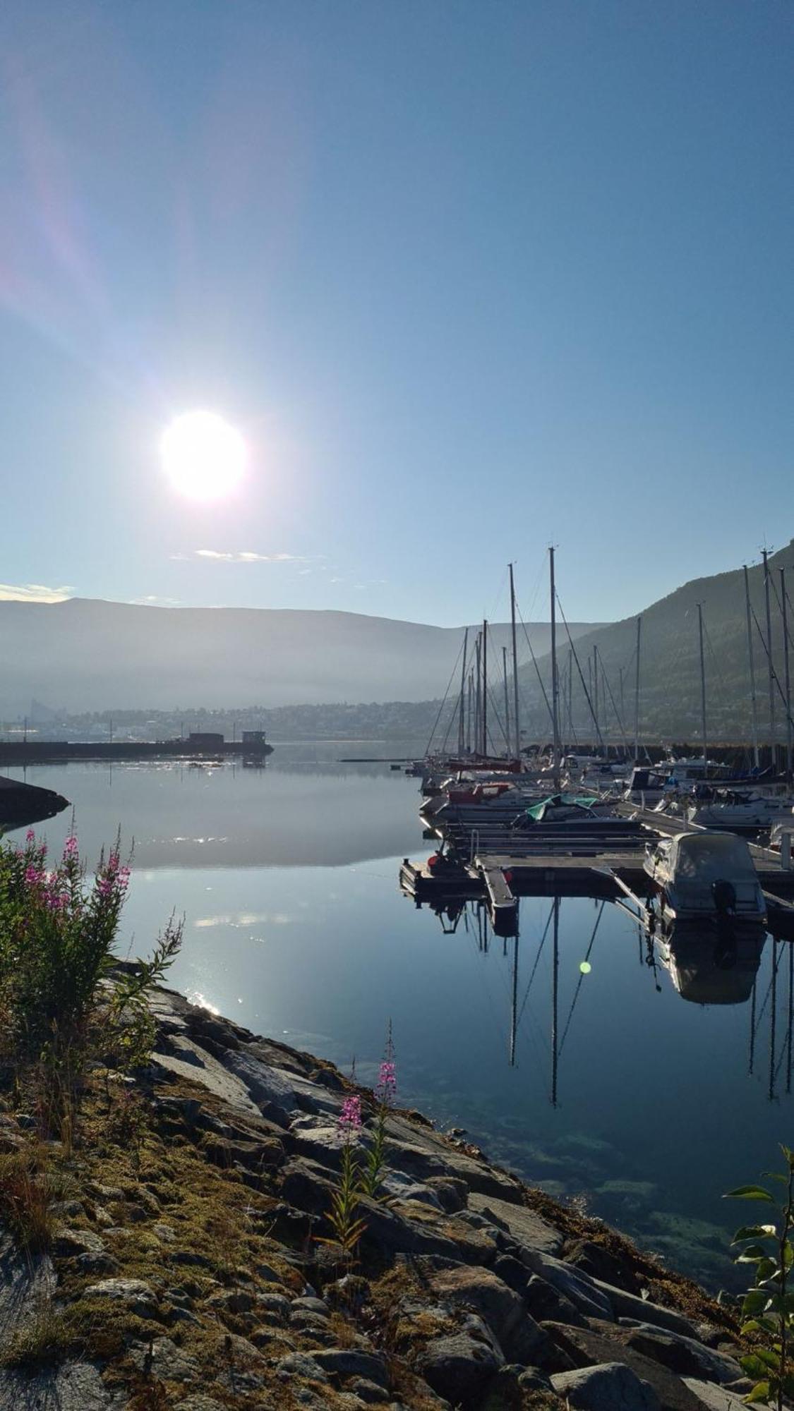2-roms I Med Parkering Og Naert Sentrum Tromso