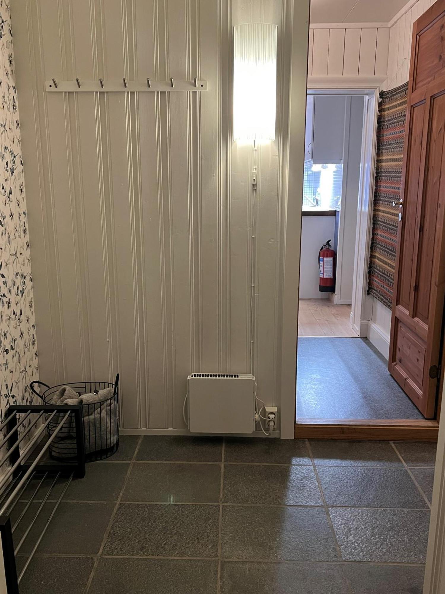 Apartment 2-roms I Med Parkering Og Naert Sentrum